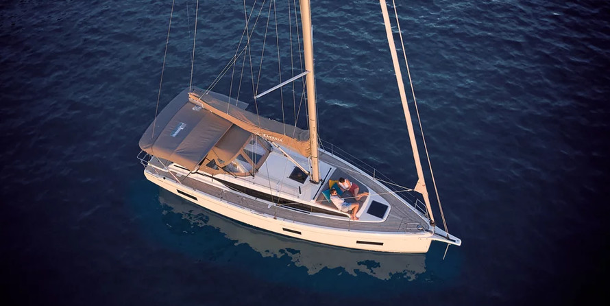 Bavaria C38
