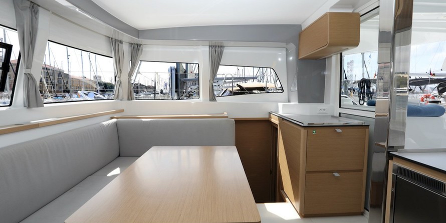 Excess 12 - 4 + 1 + 1 cab.