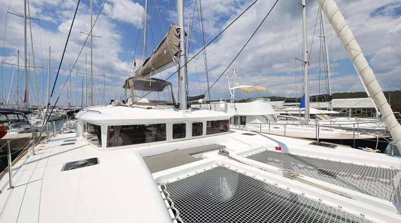 Lagoon 450 F