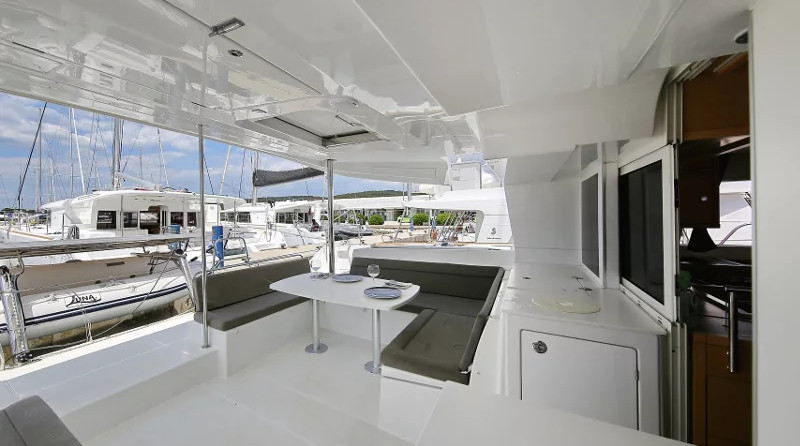 Lagoon 450 F