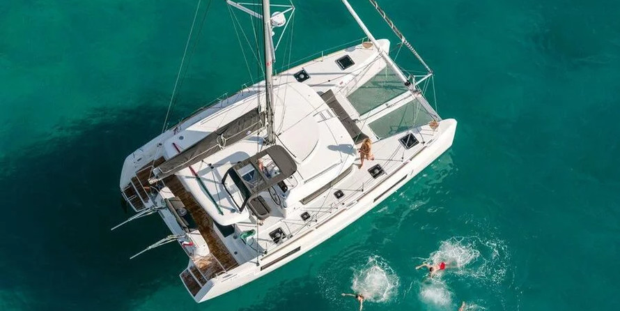 Lagoon 40 - 4 + 2 cab