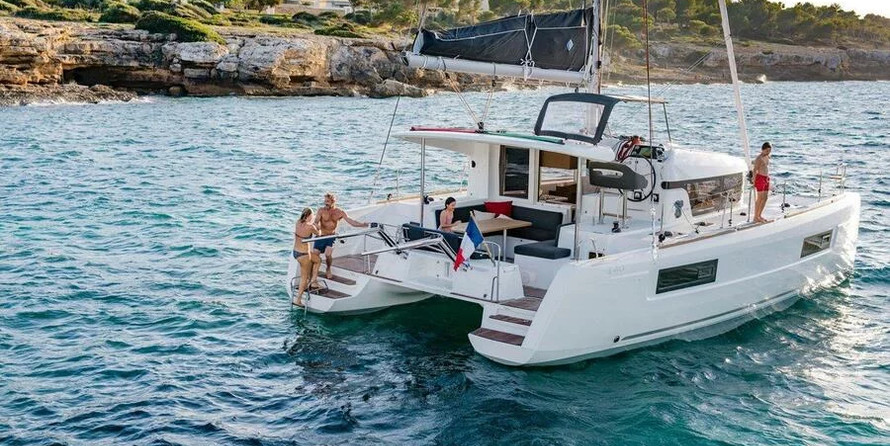 Lagoon 40 - 4 + 2 cab