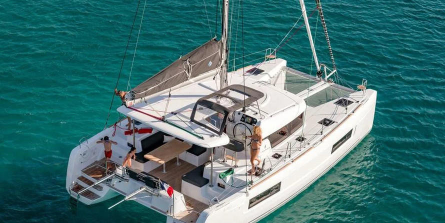 Lagoon 40