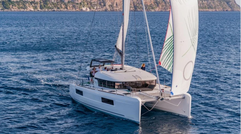 Lagoon 40