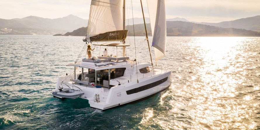 Bali 4.6 - 5 + 2 cab.