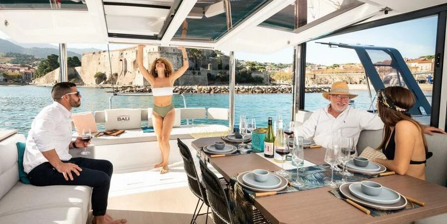 Bali 4.6 - 5 + 2 cab.