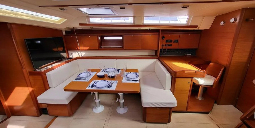 Dufour 525 Grand Large