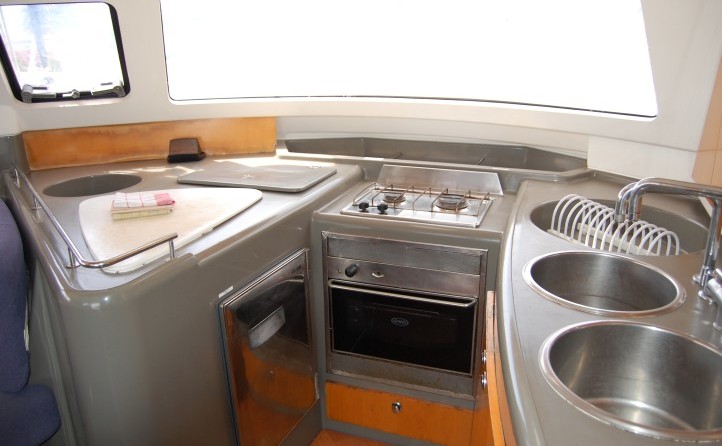 Fountaine pajot belize 43