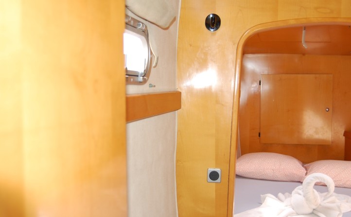 Fountaine pajot belize 43