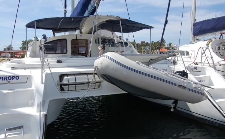 Fountaine pajot belize 43