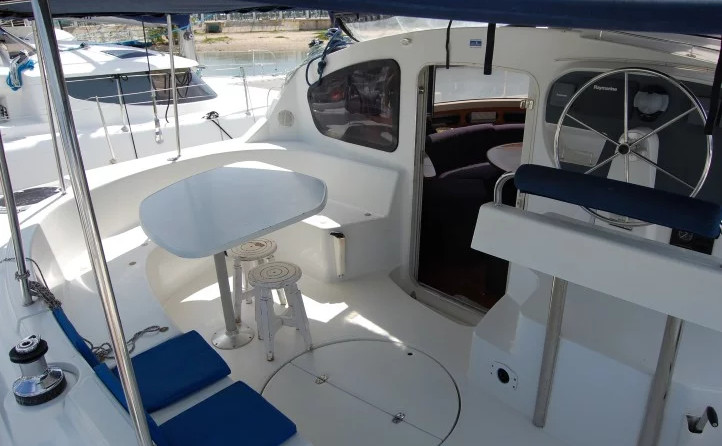 Fountaine pajot belize 43