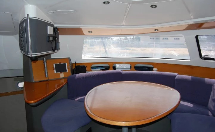 Fountaine pajot belize 43