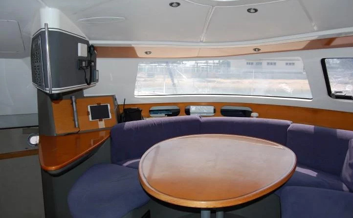 Fountaine pajot belize 43