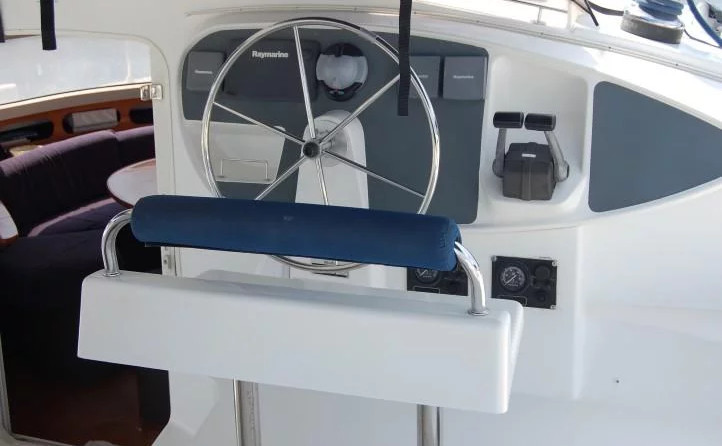 Fountaine pajot belize 43