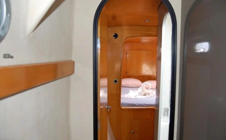 Fountaine pajot belize 43