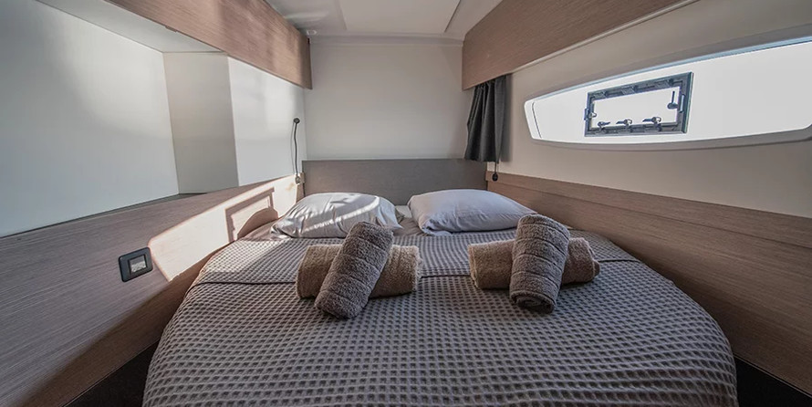 Fountaine Pajot Astrea 42