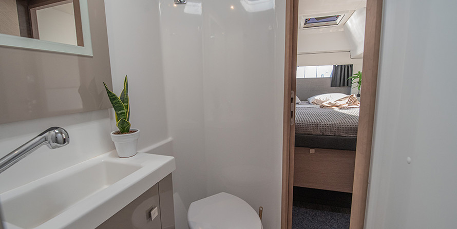 Fountaine Pajot Astrea 42