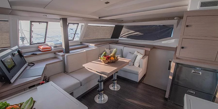 Fountaine Pajot Astrea 42