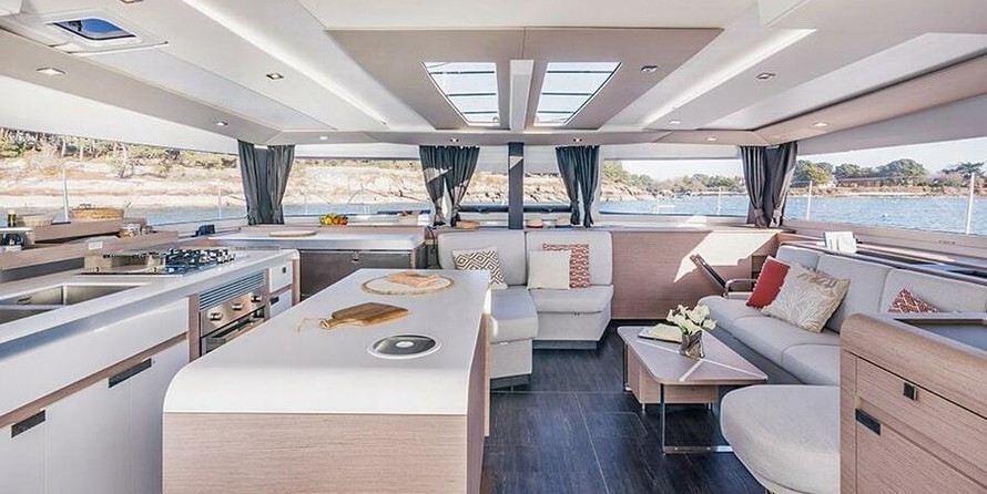 Fountaine Pajot Aura 51 ELECTRIC