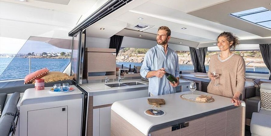Fountaine Pajot Aura 51 ELECTRIC