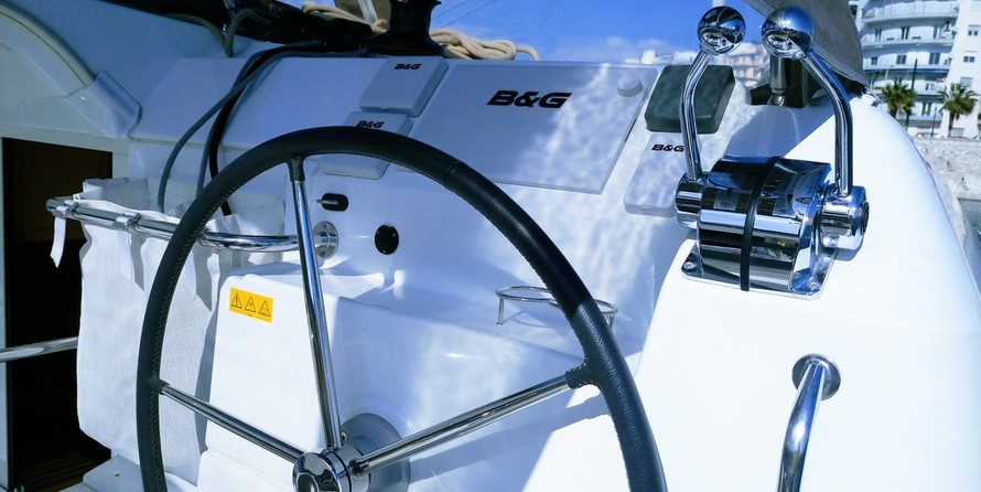 Lagoon 39