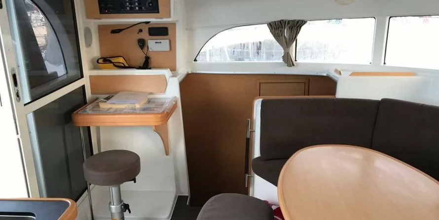 Lagoon 380 - 4 + 2 cab.