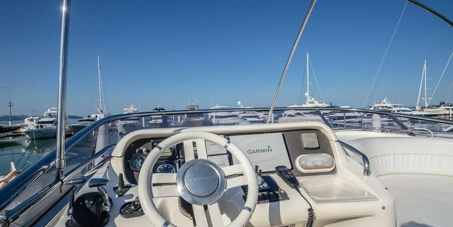 Azimut 55