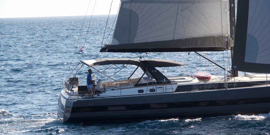 Beneteau Oceanis Yacht 62