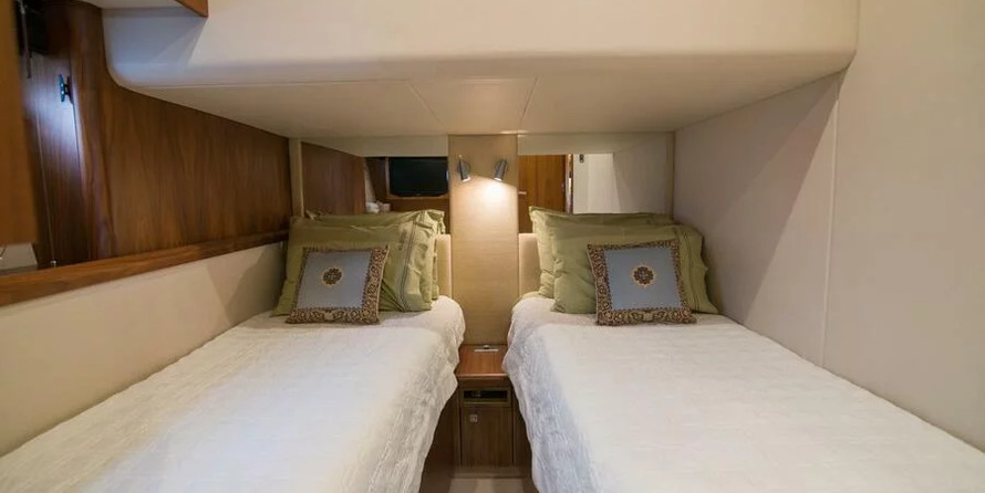 Sunseeker Predator 72