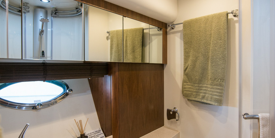 Sunseeker Predator 72