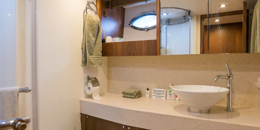 Sunseeker Predator 72