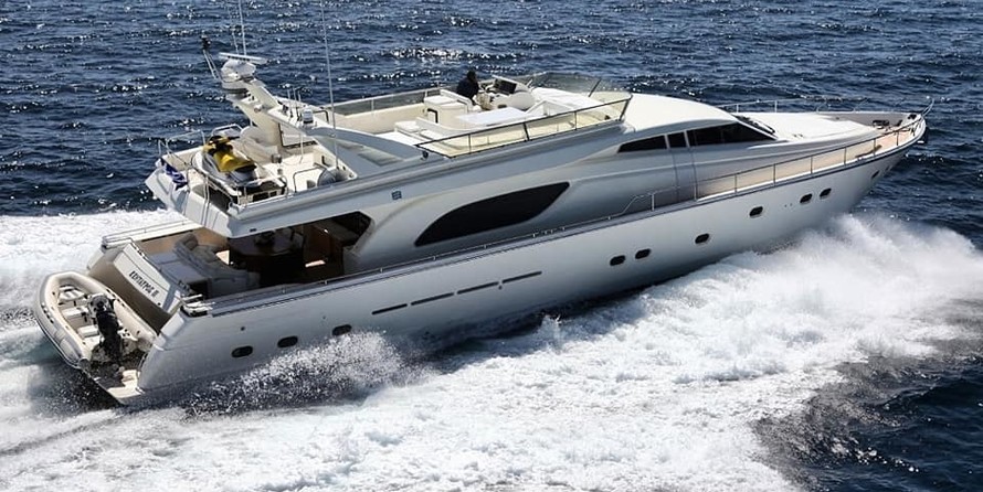 Ferretti 80