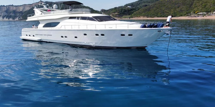 Ferretti 80