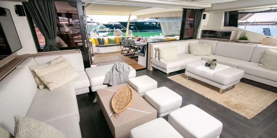 Fountaine Pajot Alegria 67