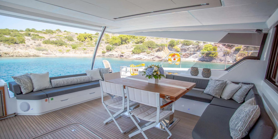Fountaine Pajot Alegria 67