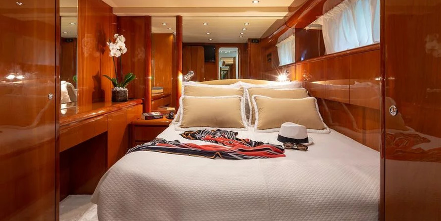 Falcon Yachts 86