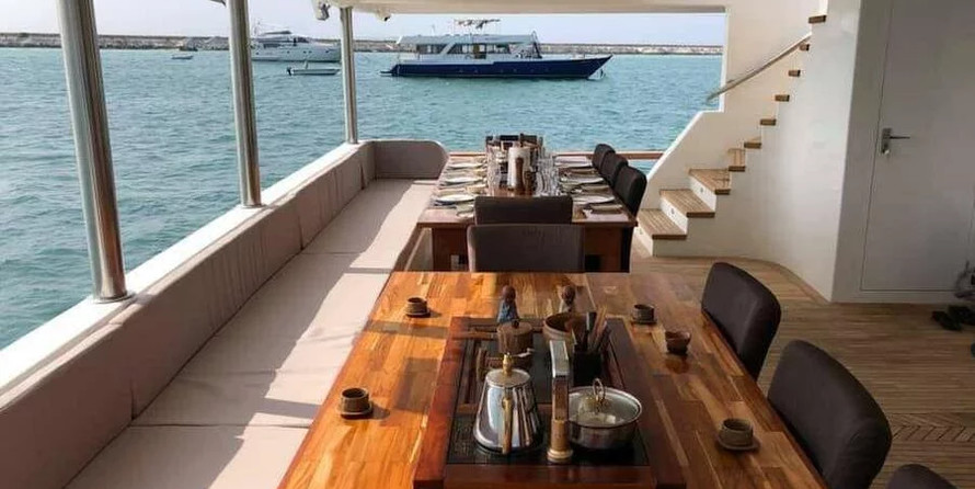 Motor yacht