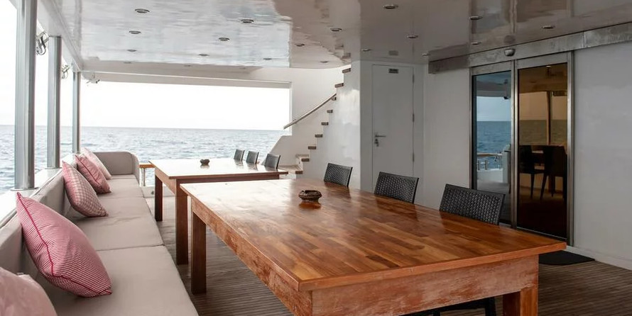 Motor yacht