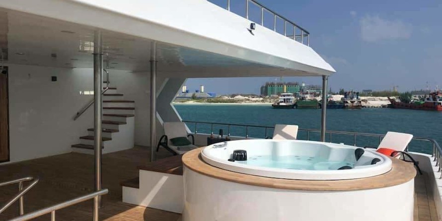 Motor yacht