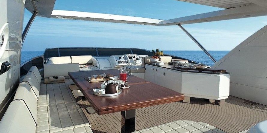 Azimut 85F