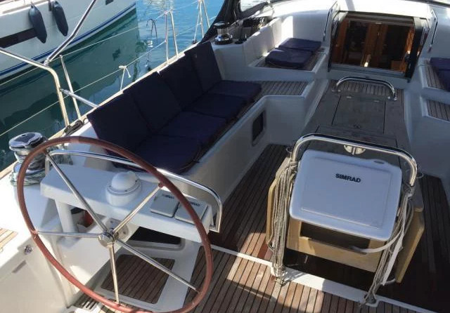 Jeanneau 57
