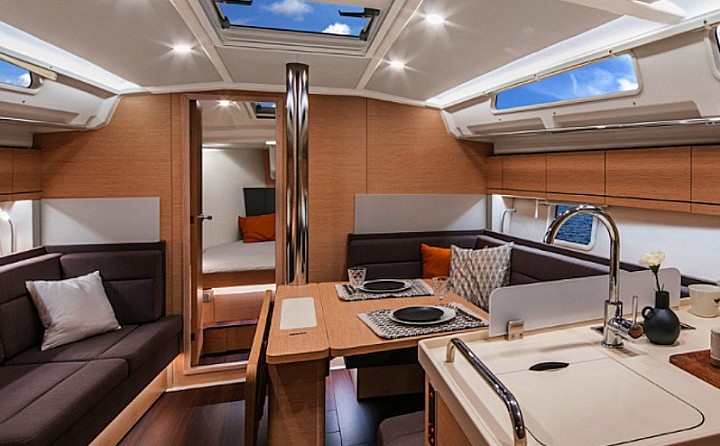 Hanse 418