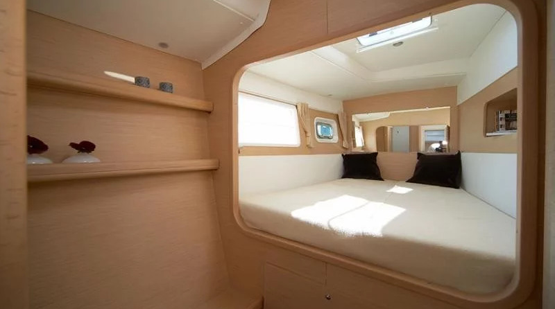 Lagoon 440 - 4 + 2 cab.