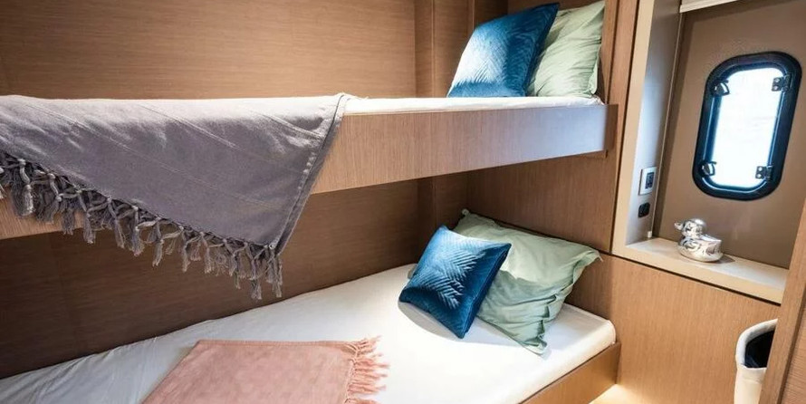 Bali 4.6 - 5 + 1 cab.