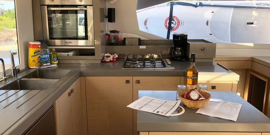 Fountaine Pajot Saona 47