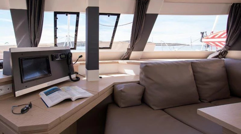 Fountaine Pajot Saba 50