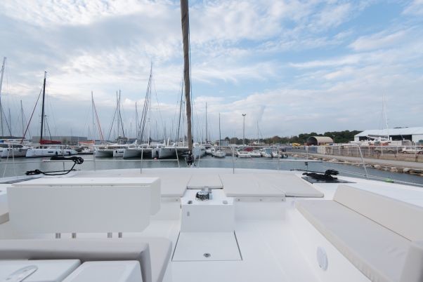 Bali 5.4 - 6 + 2 cab.