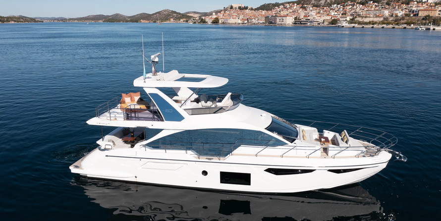 Azimut 60 6+2