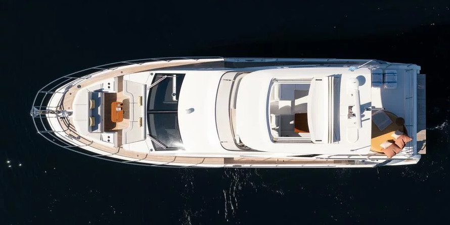 Azimut 60 6+2