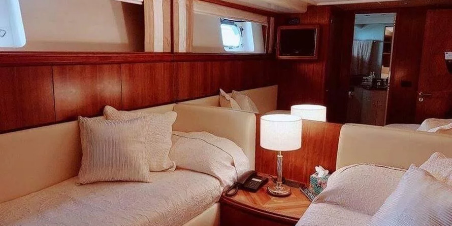Falcon Yachts 92